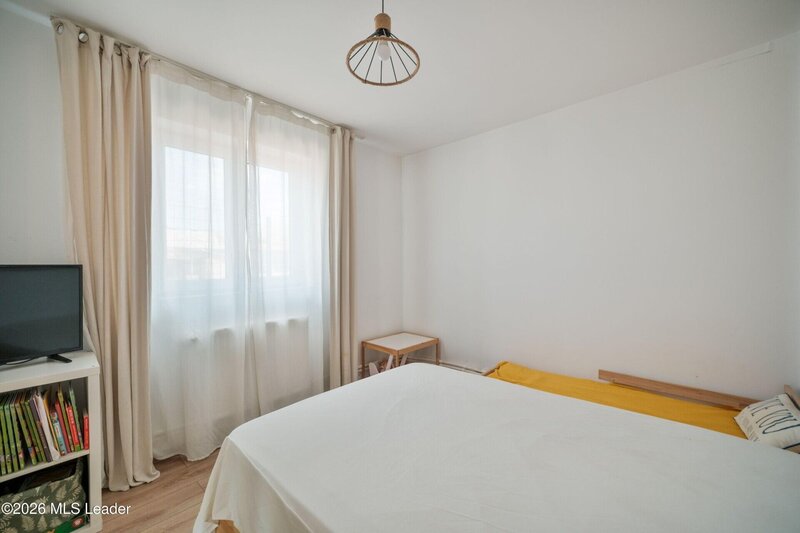 Branesti- Islaz Inchiriere casa mica, cu suflet, la curte,